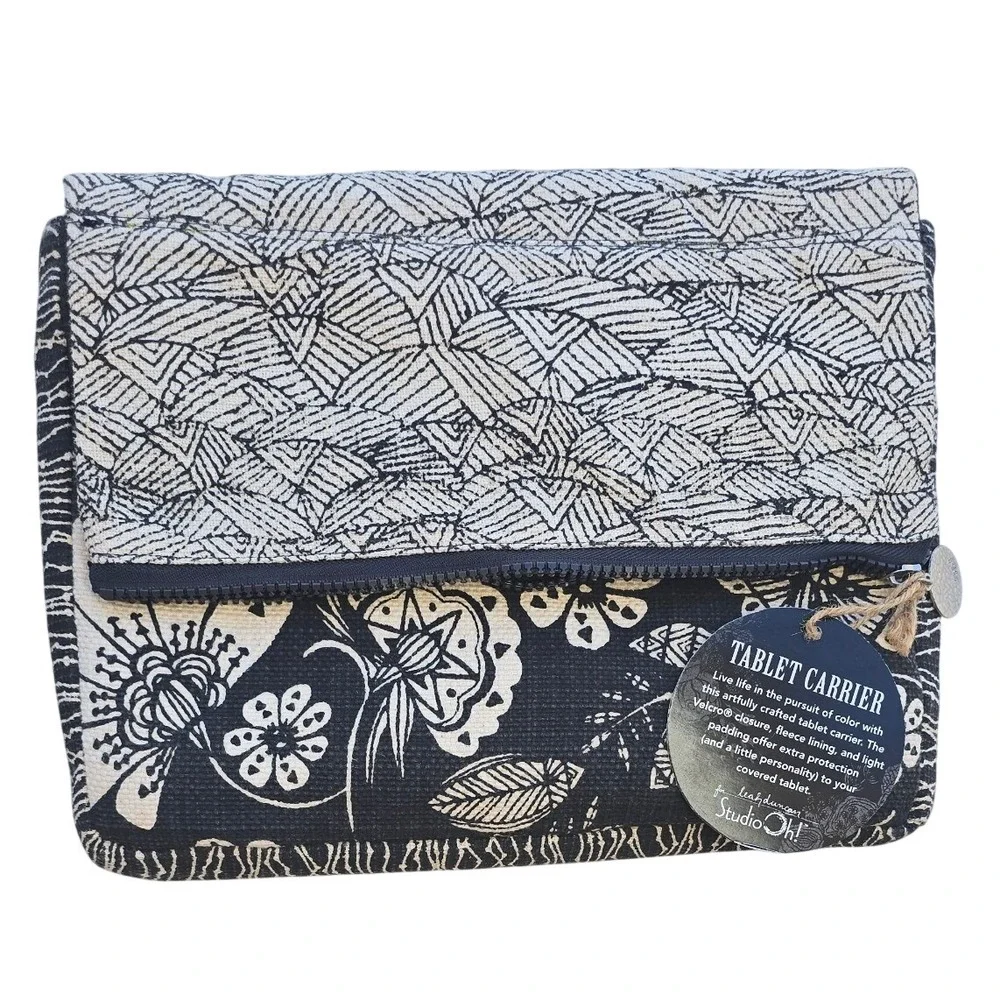 Studio Oh Leah Duncan Midnight Blooms Tablet Carrier Sleeve Padded Black Cream